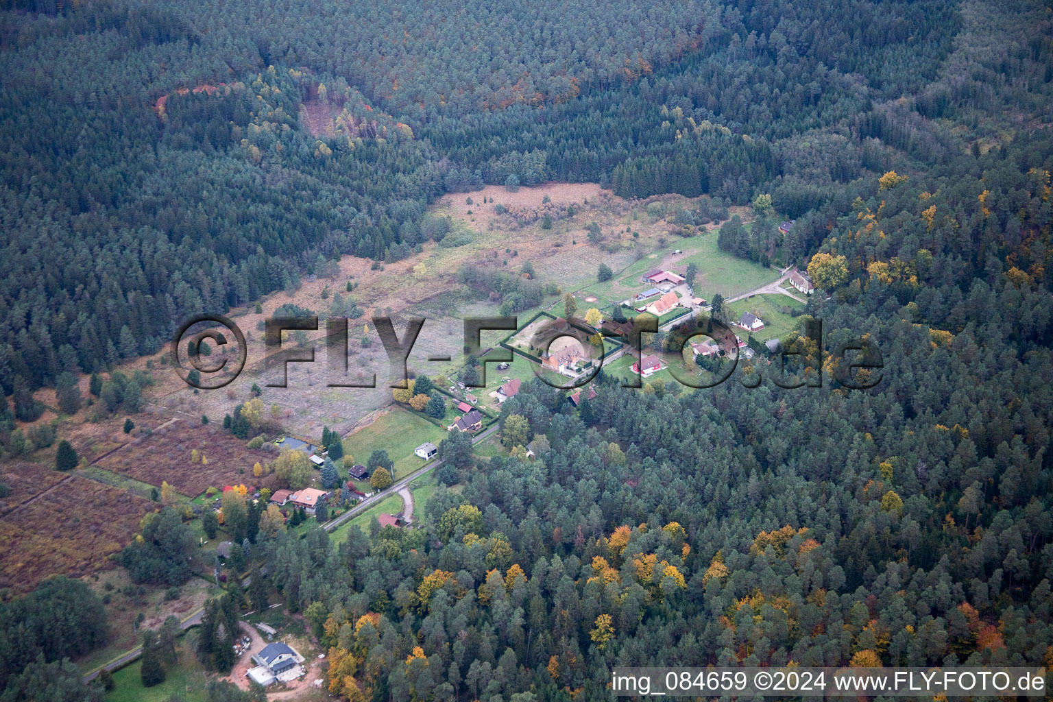 Dambach dans le département Bas Rhin, France depuis l'avion