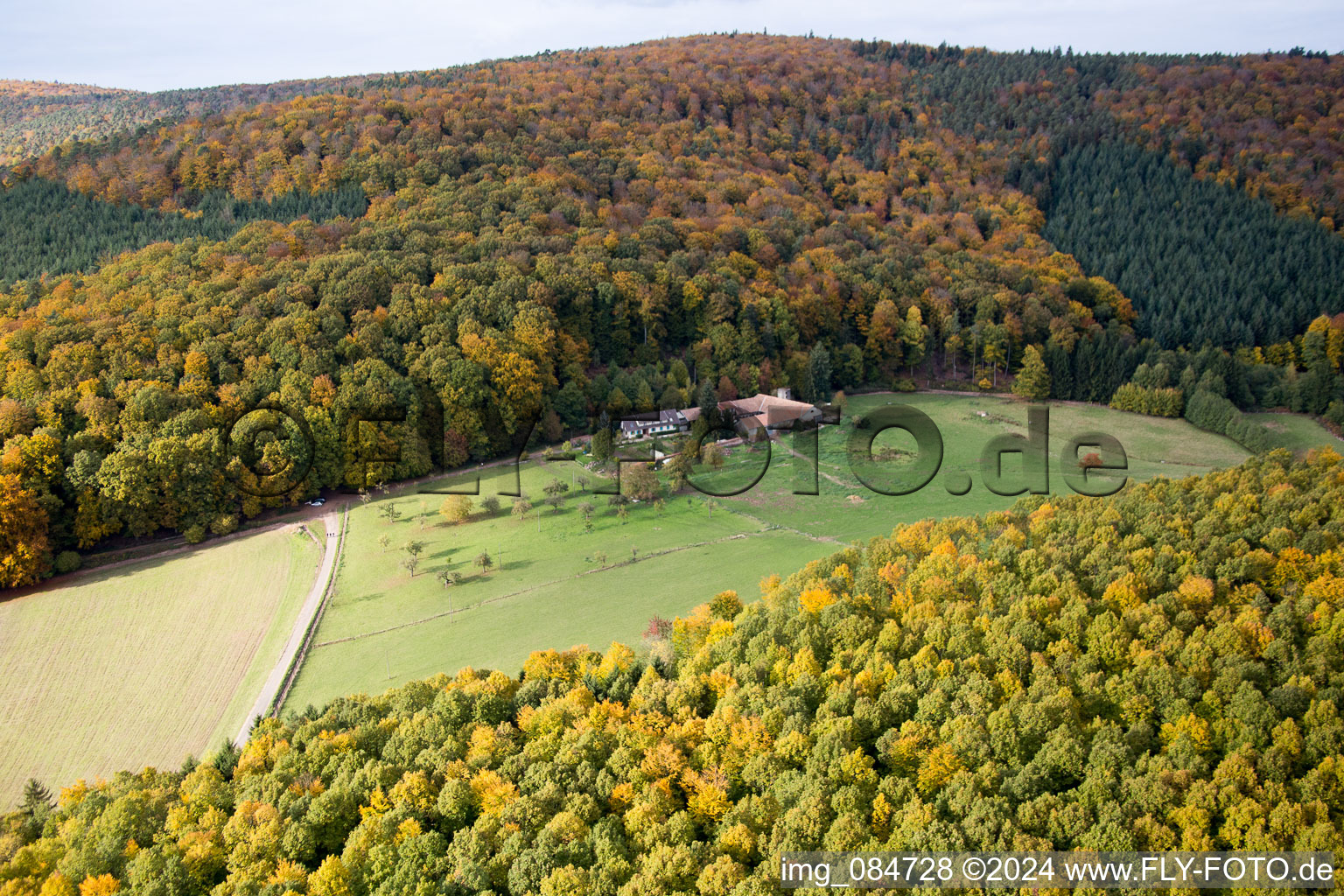 Enregistrement par drone de Niederbronn-les-Bains dans le département Bas Rhin, France