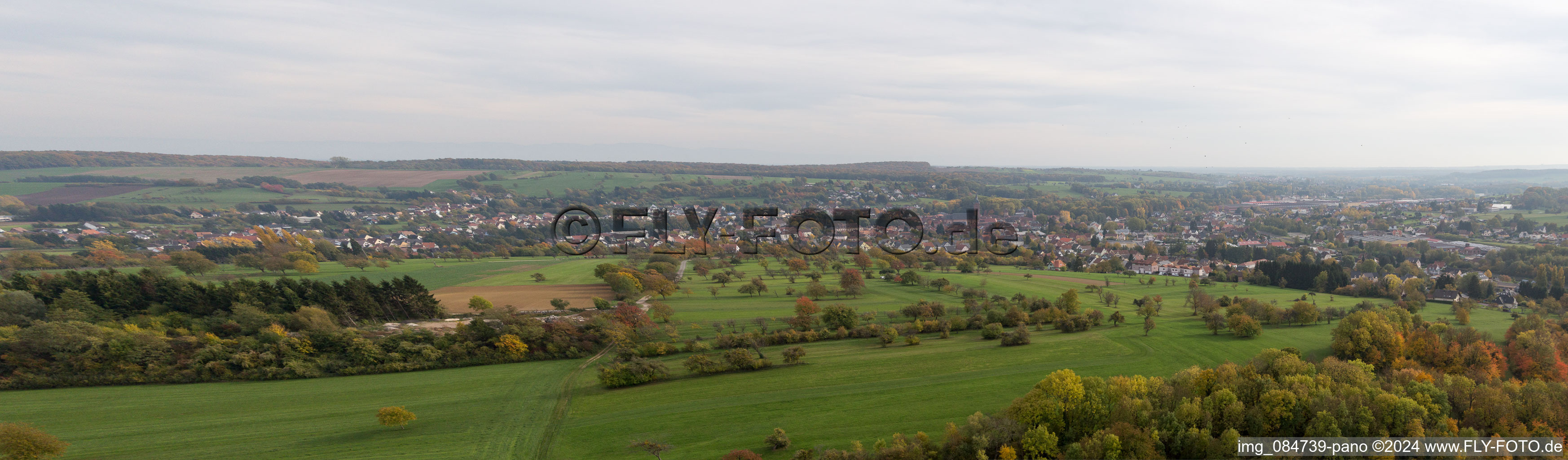 Vue aérienne de Panorama à Niederbronn-les-Bains dans le département Bas Rhin, France