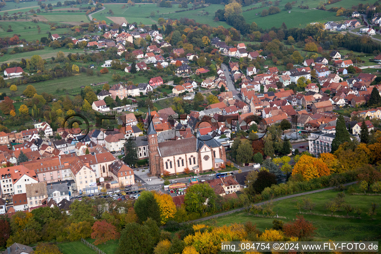 Niederbronn-les-Bains dans le département Bas Rhin, France d'un drone