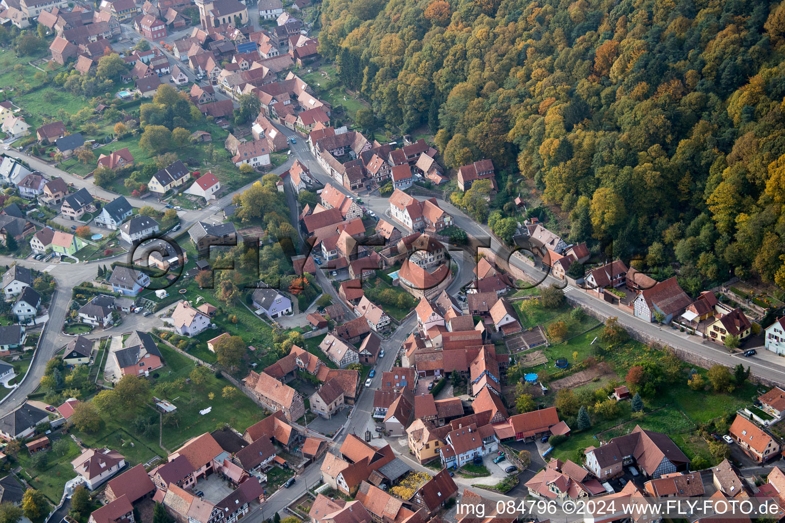 Vue aérienne de Offwiller dans le département Bas Rhin, France