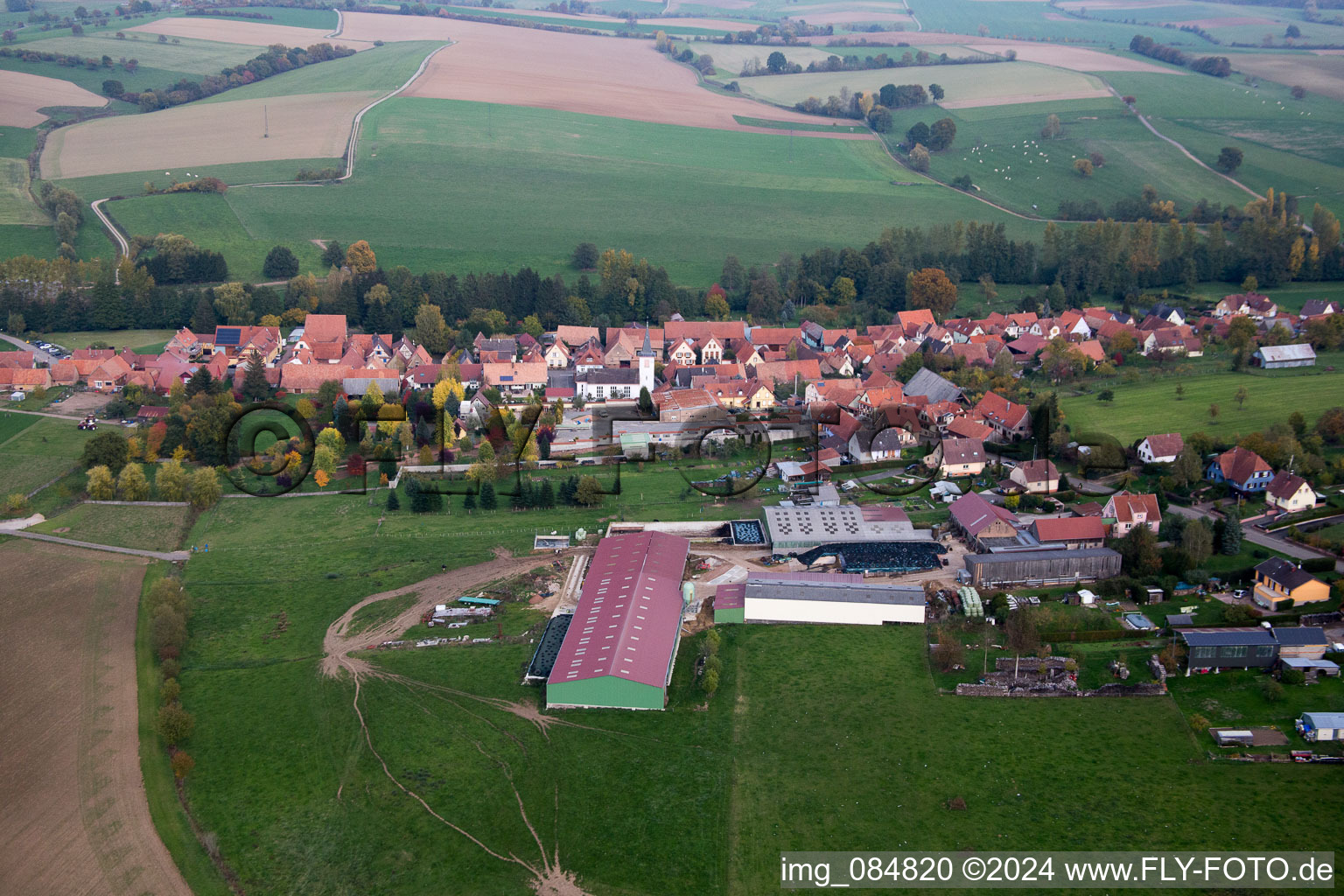 Vue aérienne de Bischholtz dans le département Bas Rhin, France