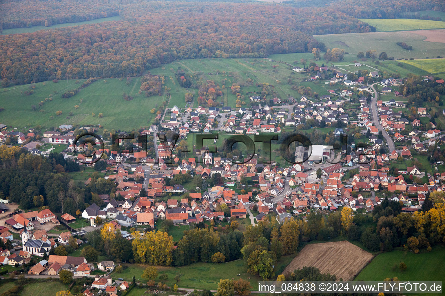 Vue aérienne de Gumbrechtshoffen dans le département Bas Rhin, France