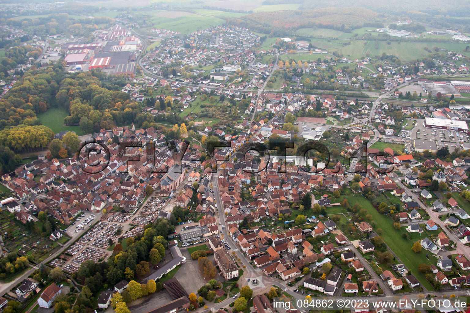 Reichshoffen dans le département Bas Rhin, France vue du ciel