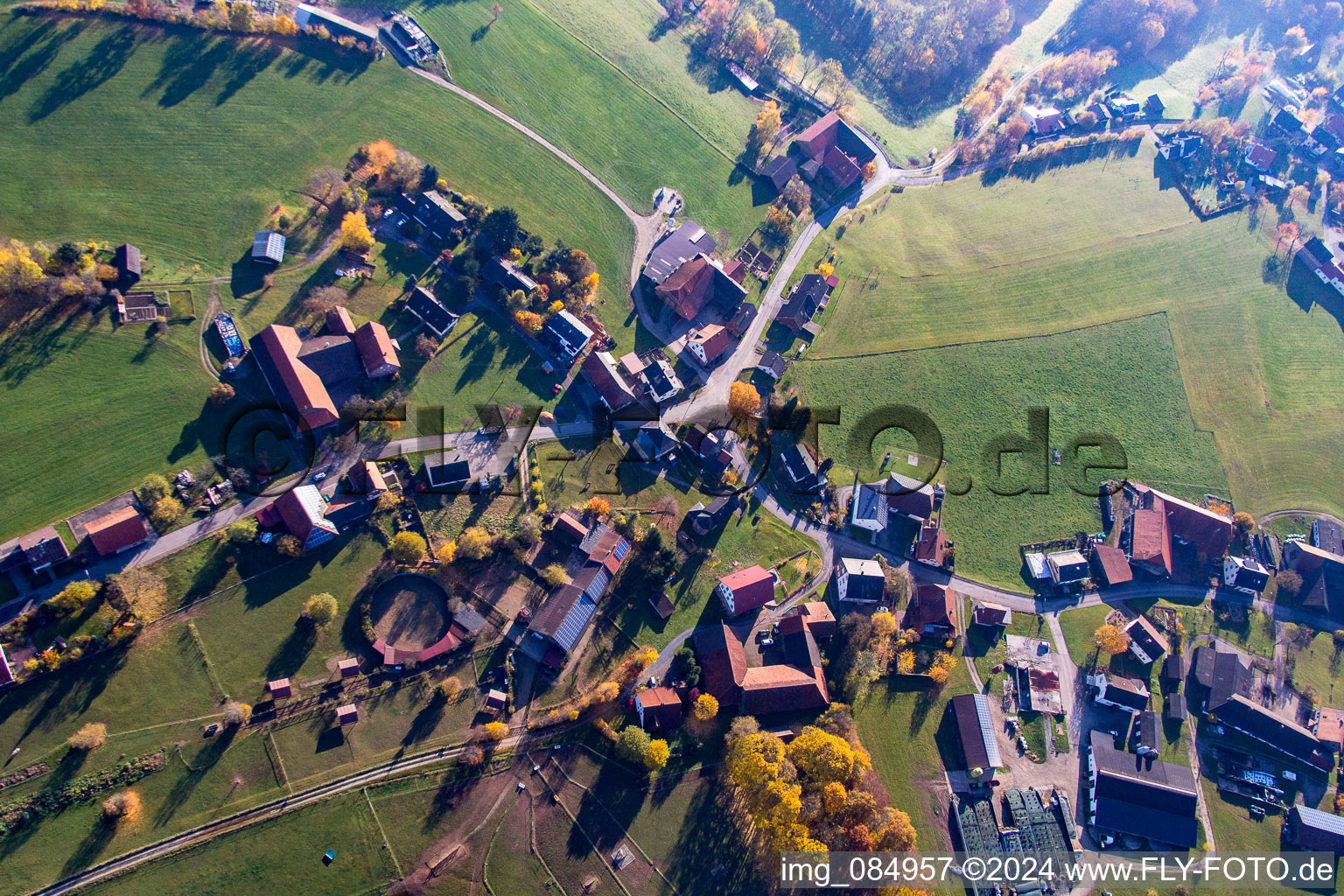 Vue aérienne de Quartier Breitenbuch in Kirchzell dans le département Bavière, Allemagne