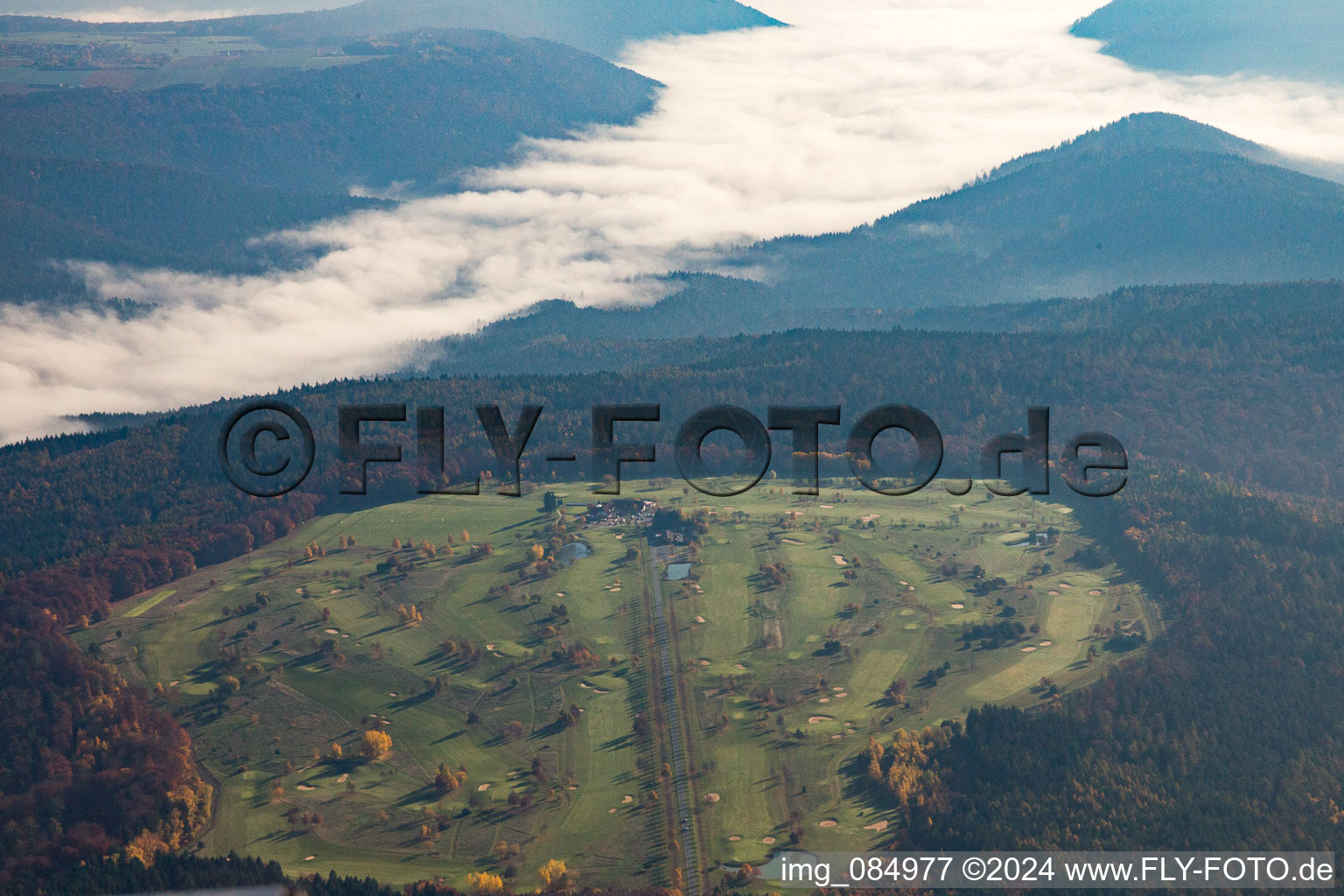 Photographie aérienne de Club de golf de Sansenhof à le quartier Ohrenbach in Weilbach dans le département Bavière, Allemagne