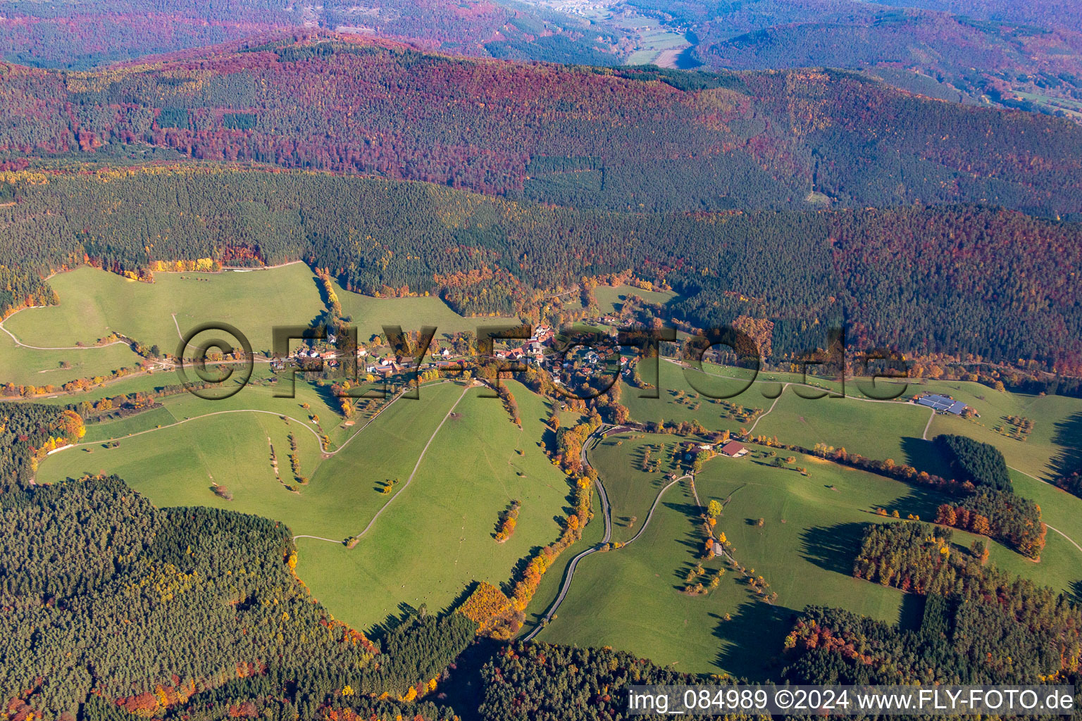 Vue aérienne de Quartier Watterbach in Kirchzell dans le département Bavière, Allemagne