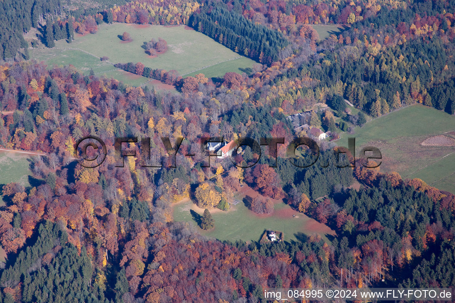 Photographie aérienne de Ernsbach dans le département Hesse, Allemagne