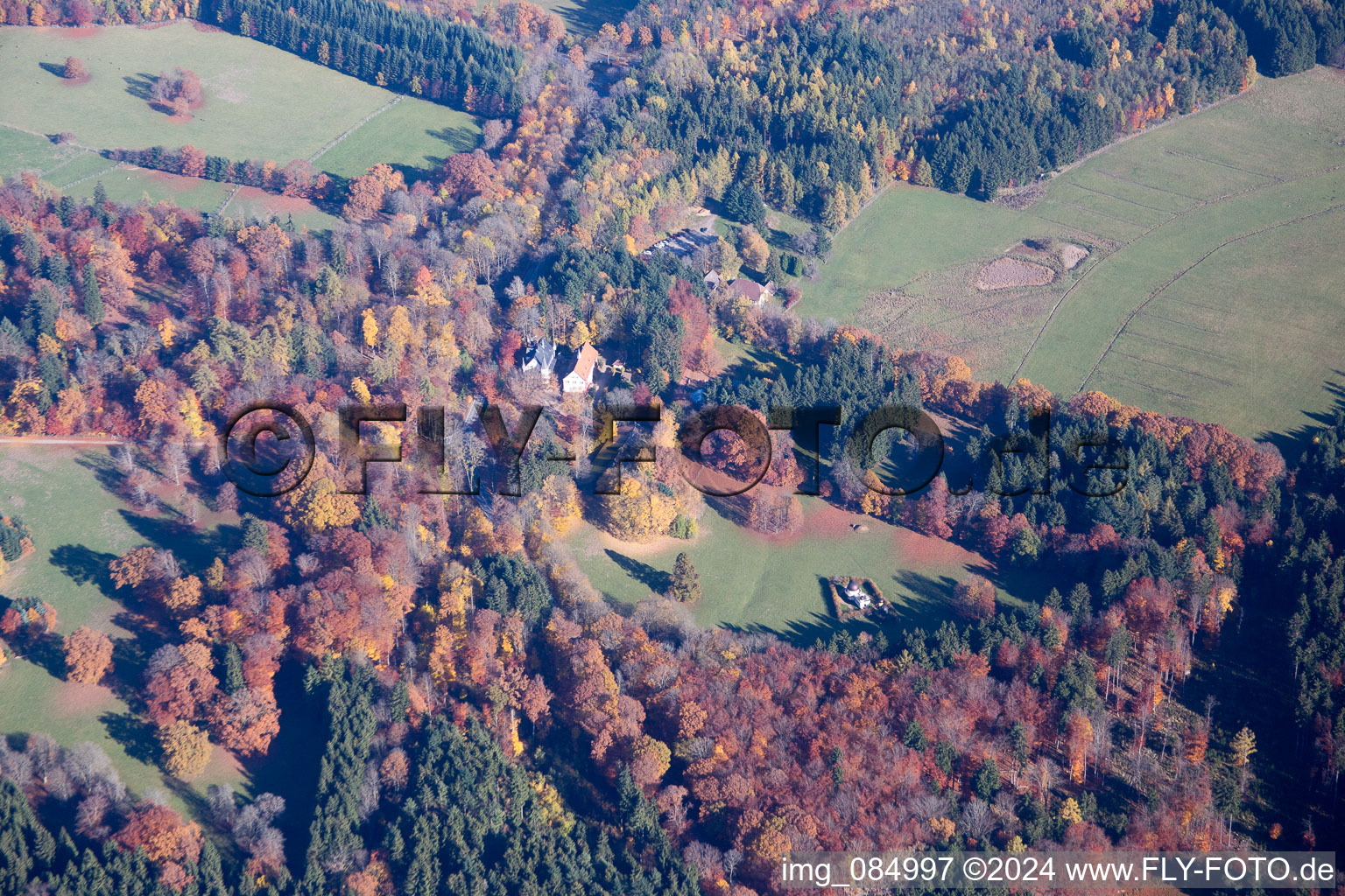 Ernsbach dans le département Hesse, Allemagne d'en haut