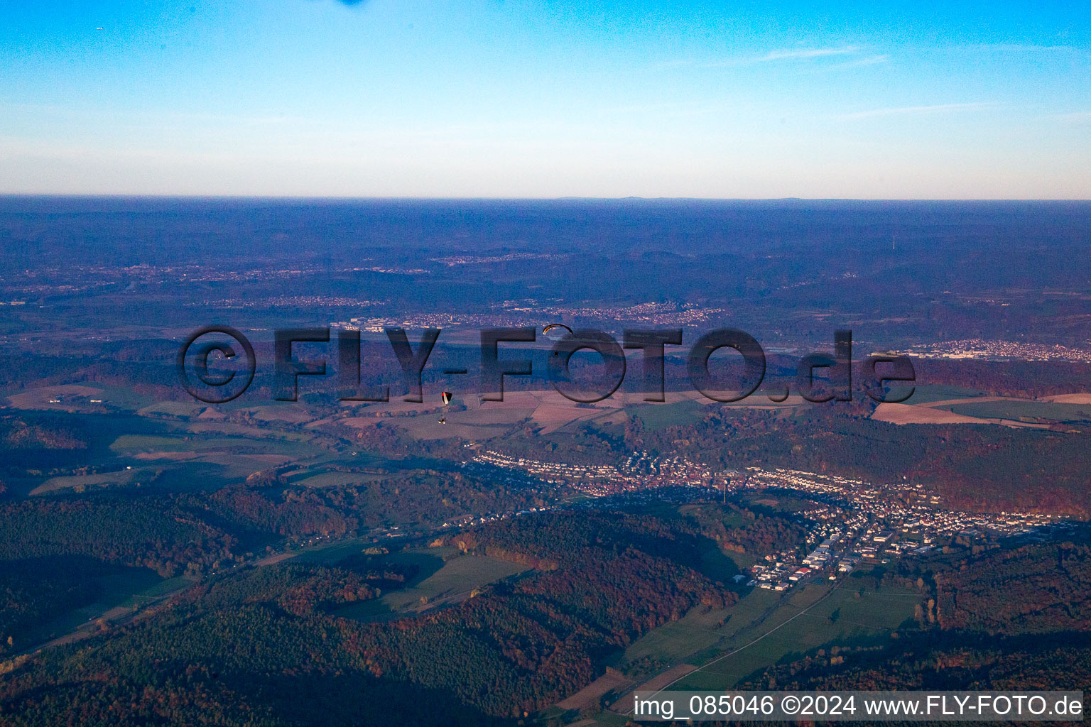 Vue aérienne de Mömlingen dans le département Hesse, Allemagne