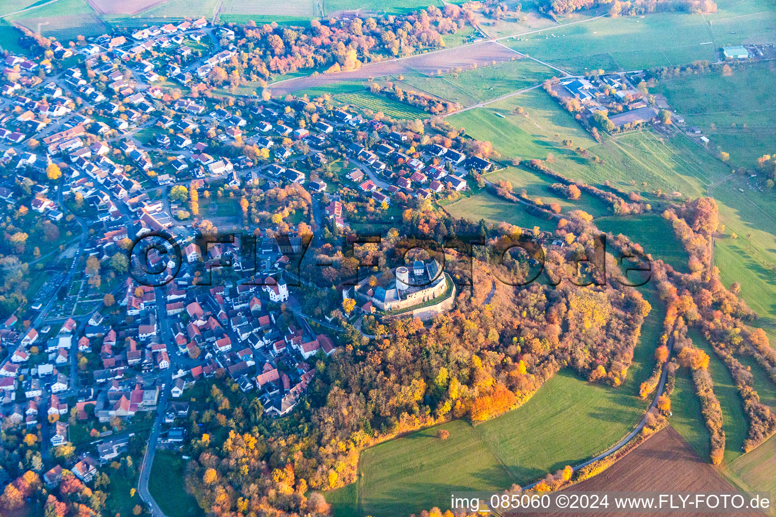 Vue aérienne de Veste de musée Otzberg à le quartier Hering in Otzberg dans le département Hesse, Allemagne