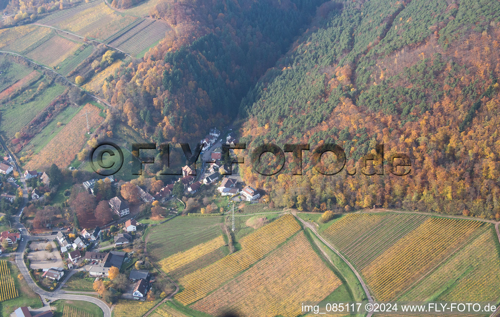 Photographie aérienne de Albersweiler dans le département Rhénanie-Palatinat, Allemagne