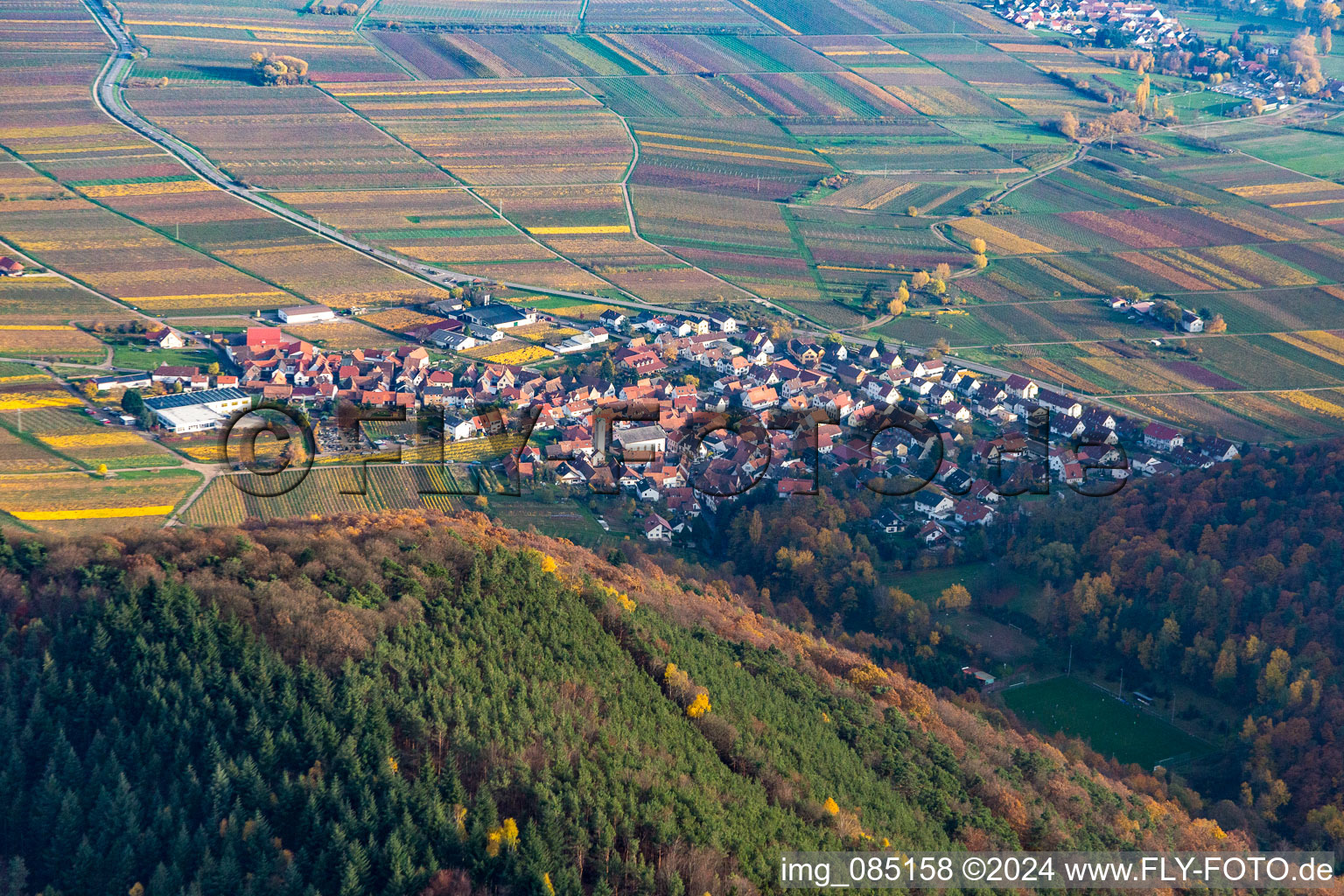 Eschbach dans le département Rhénanie-Palatinat, Allemagne depuis l'avion