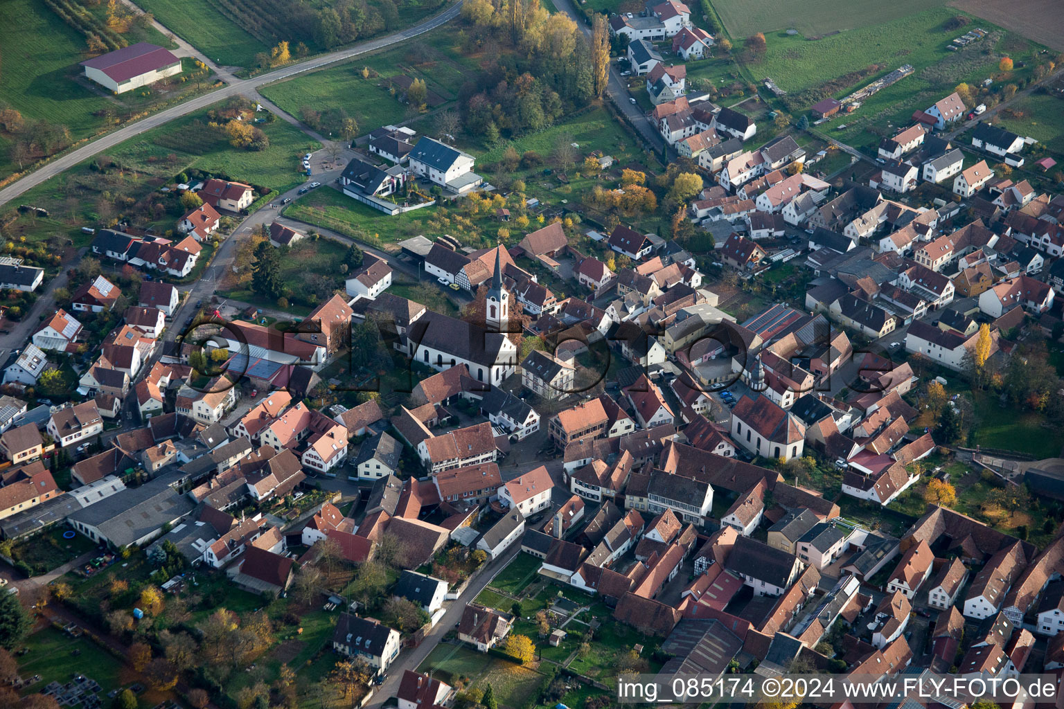 Photographie aérienne de Göcklingen dans le département Rhénanie-Palatinat, Allemagne