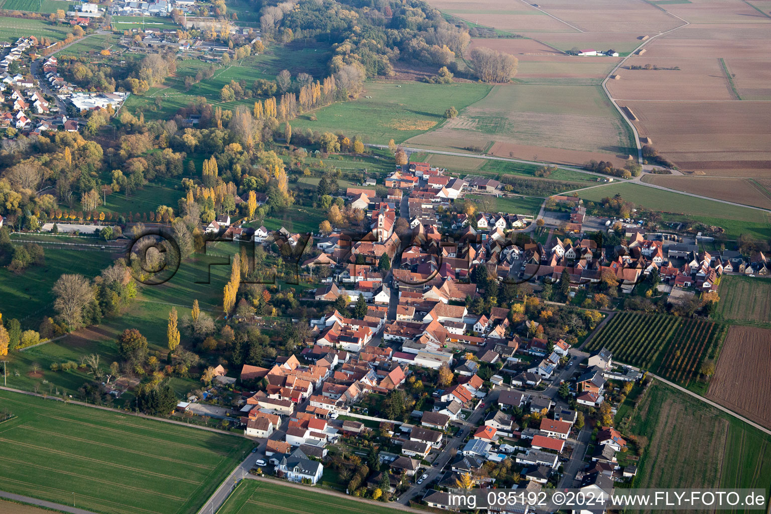 Quartier Mühlhofen in Billigheim-Ingenheim dans le département Rhénanie-Palatinat, Allemagne hors des airs