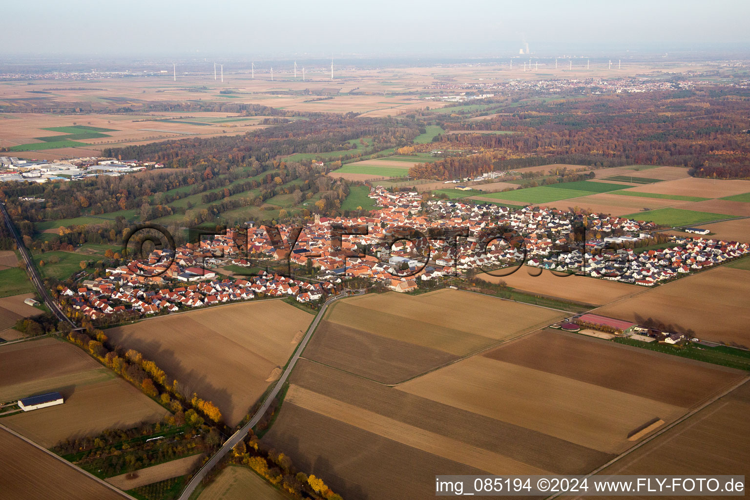 Steinweiler dans le département Rhénanie-Palatinat, Allemagne d'un drone