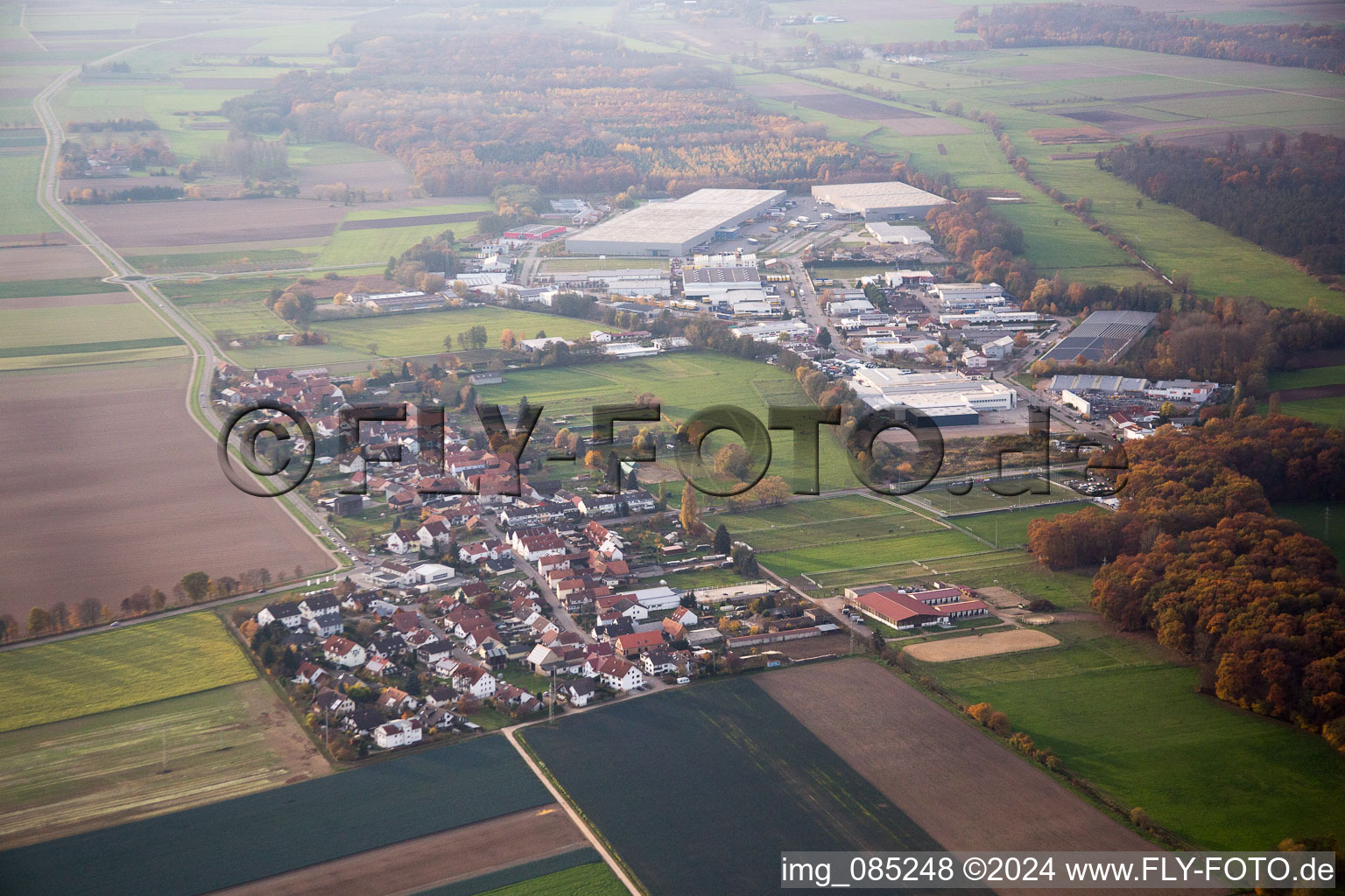 Vue aérienne de Quartier Minderslachen in Kandel dans le département Rhénanie-Palatinat, Allemagne