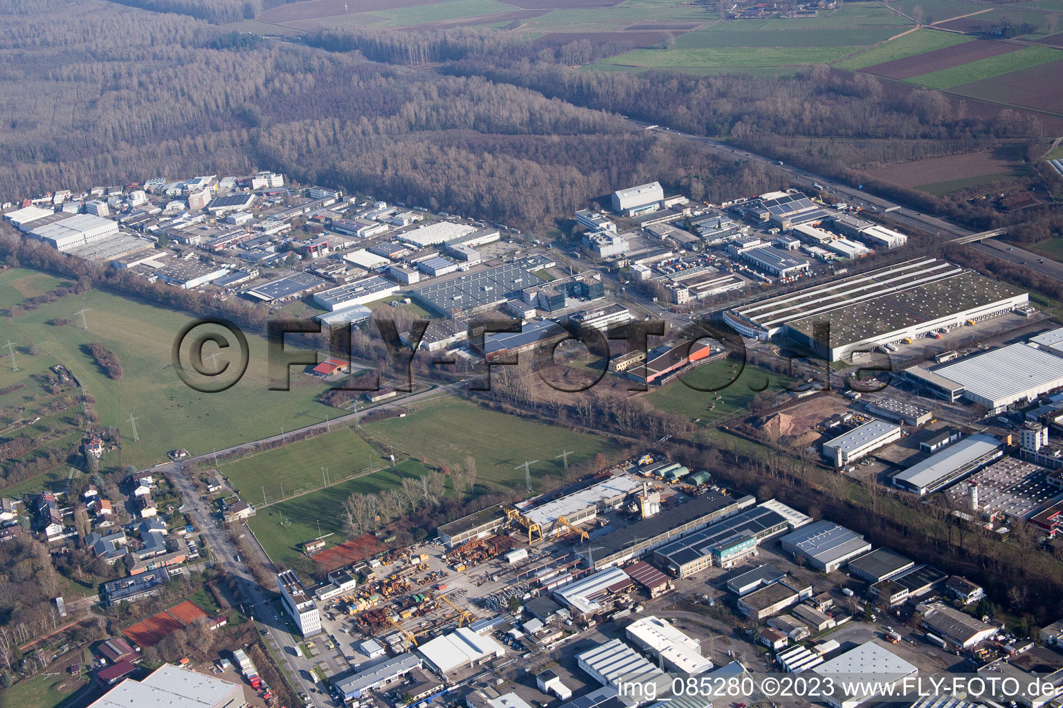 Vue aérienne de Greschbachstr. à le quartier Grötzingen in Karlsruhe dans le département Bade-Wurtemberg, Allemagne
