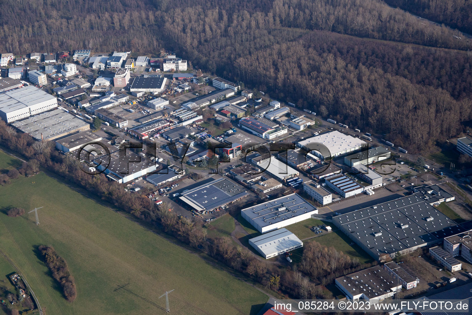 Photographie aérienne de Sur le Rossweid à le quartier Grötzingen in Karlsruhe dans le département Bade-Wurtemberg, Allemagne