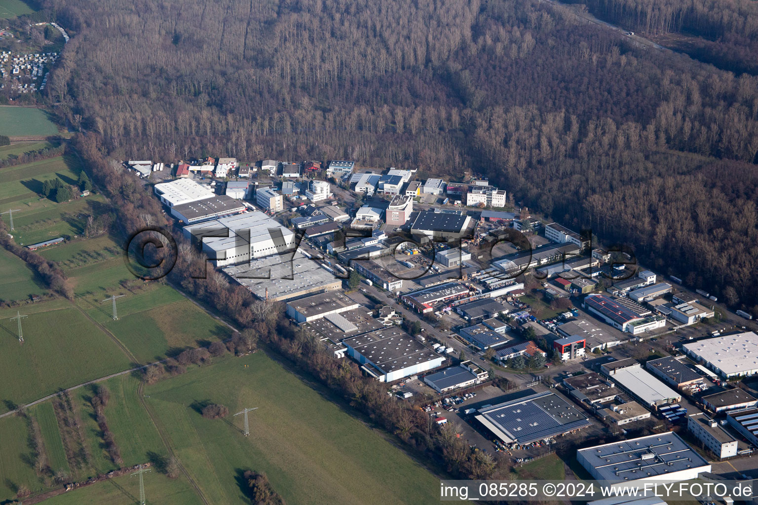 Vue oblique de Sur le Rossweid à le quartier Grötzingen in Karlsruhe dans le département Bade-Wurtemberg, Allemagne