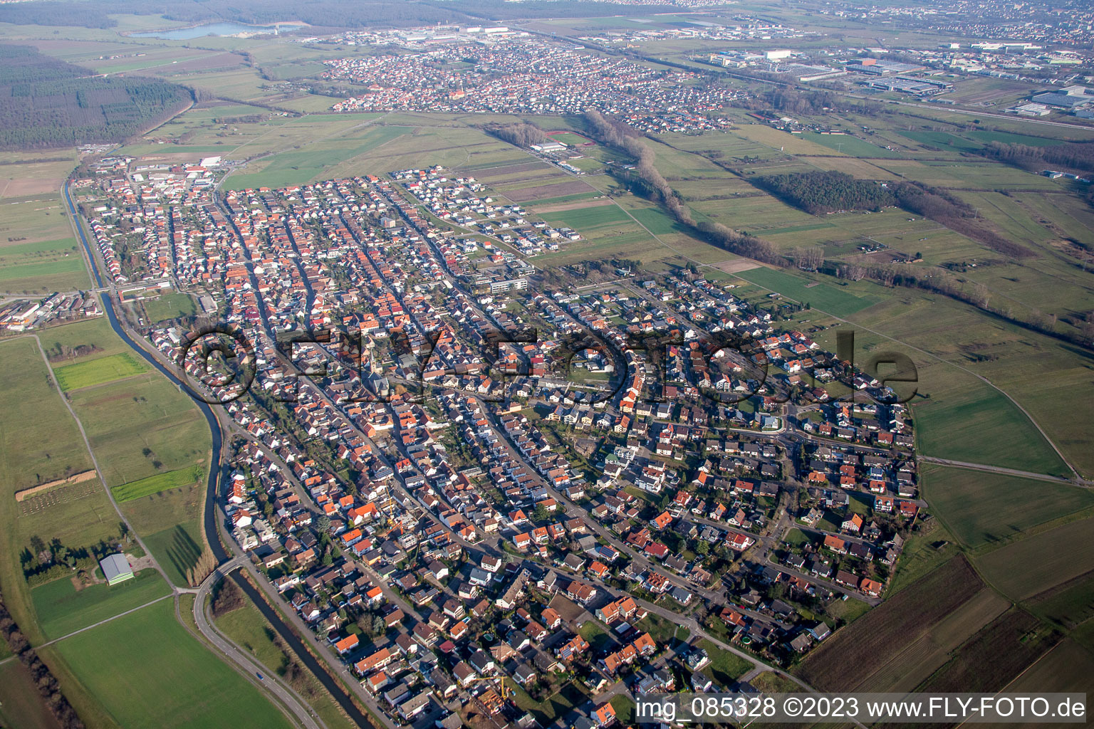 Vue aérienne de Quartier Neuthard in Karlsdorf-Neuthard dans le département Bade-Wurtemberg, Allemagne