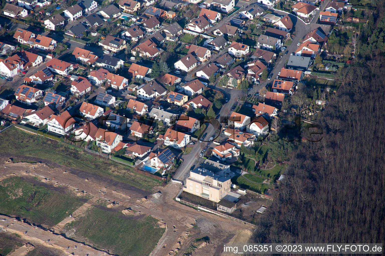 Vue aérienne de Rue de Potsdam à le quartier Neudorf in Graben-Neudorf dans le département Bade-Wurtemberg, Allemagne