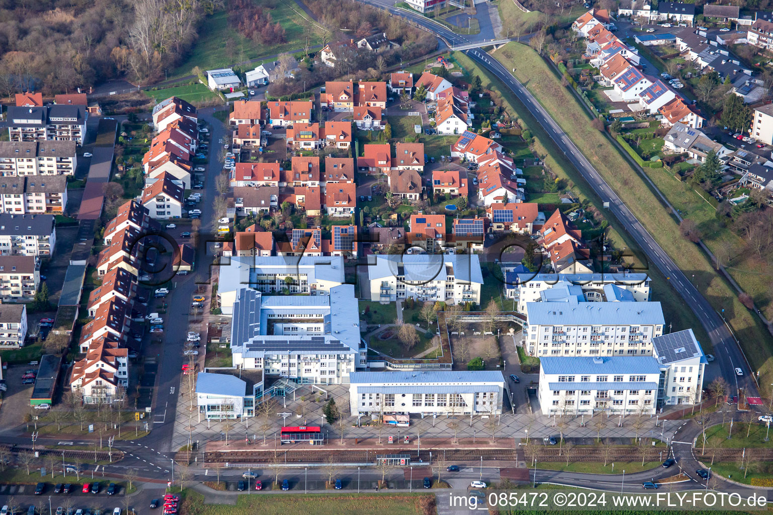 Vue aérienne de Rösselsbrünnle depuis l'est à le quartier Mörsch in Rheinstetten dans le département Bade-Wurtemberg, Allemagne