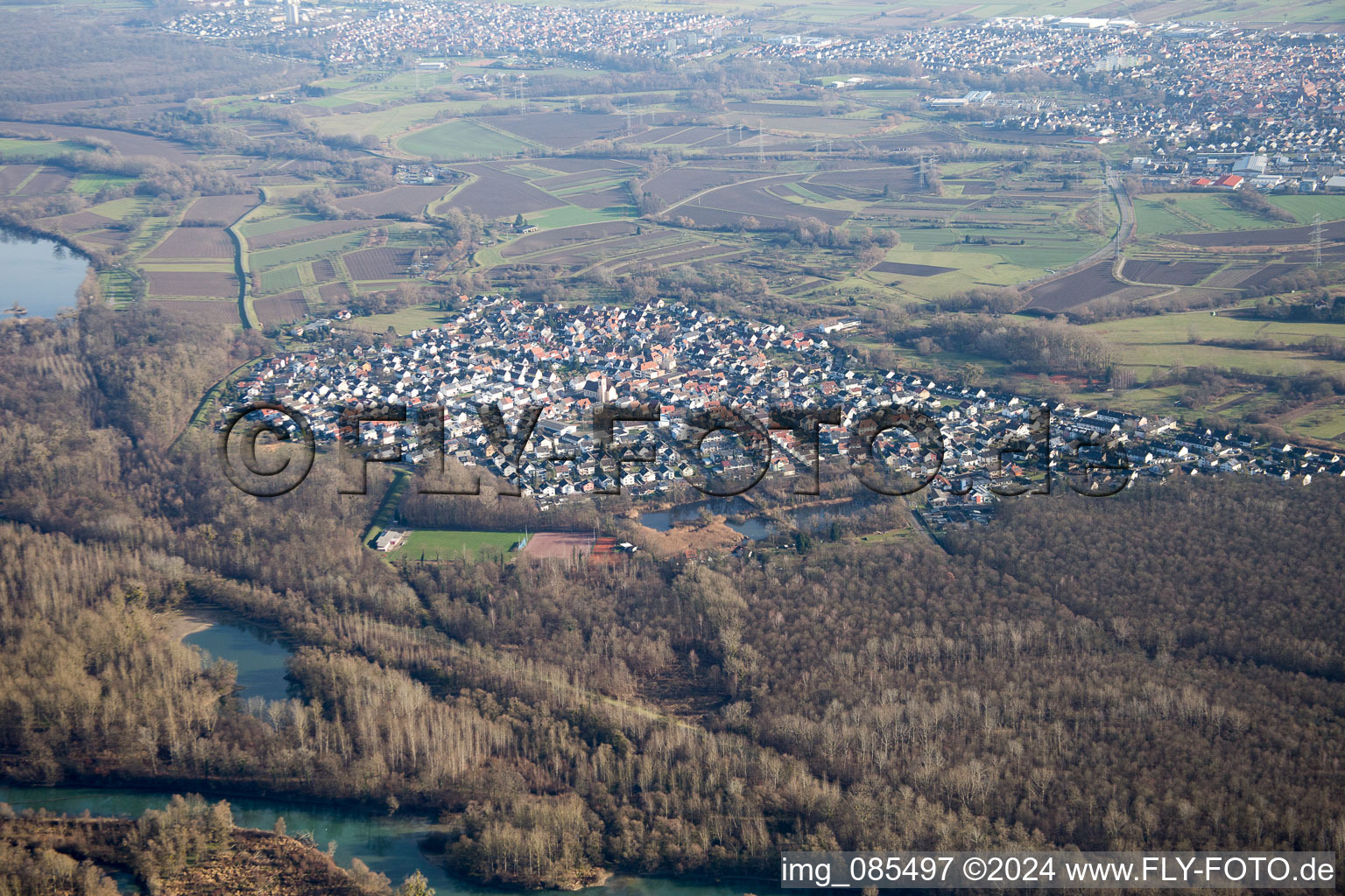 Vue oblique de Au am Rhein dans le département Bade-Wurtemberg, Allemagne