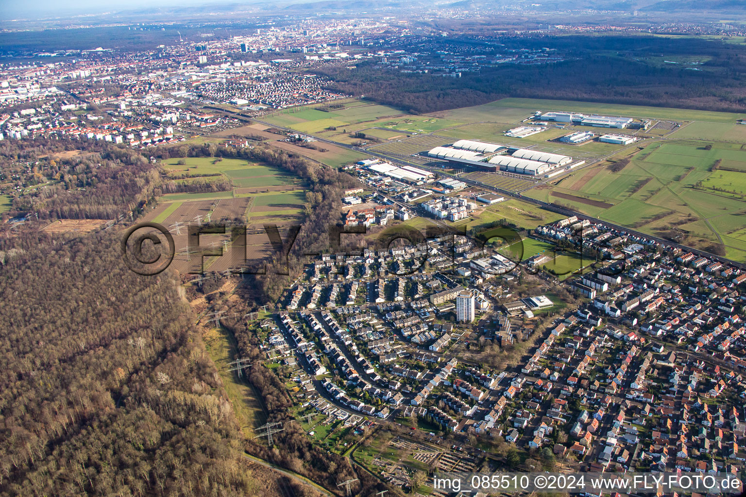 Photographie aérienne de Du sud-ouest à le quartier Forchheim in Rheinstetten dans le département Bade-Wurtemberg, Allemagne