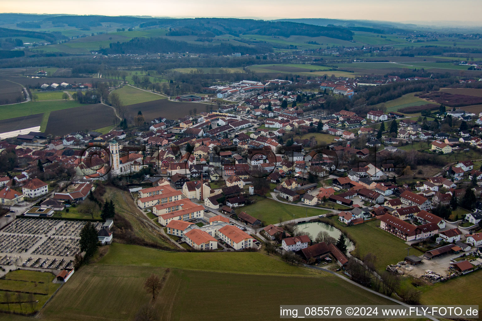 Image drone de Bad Birnbach dans le département Bavière, Allemagne