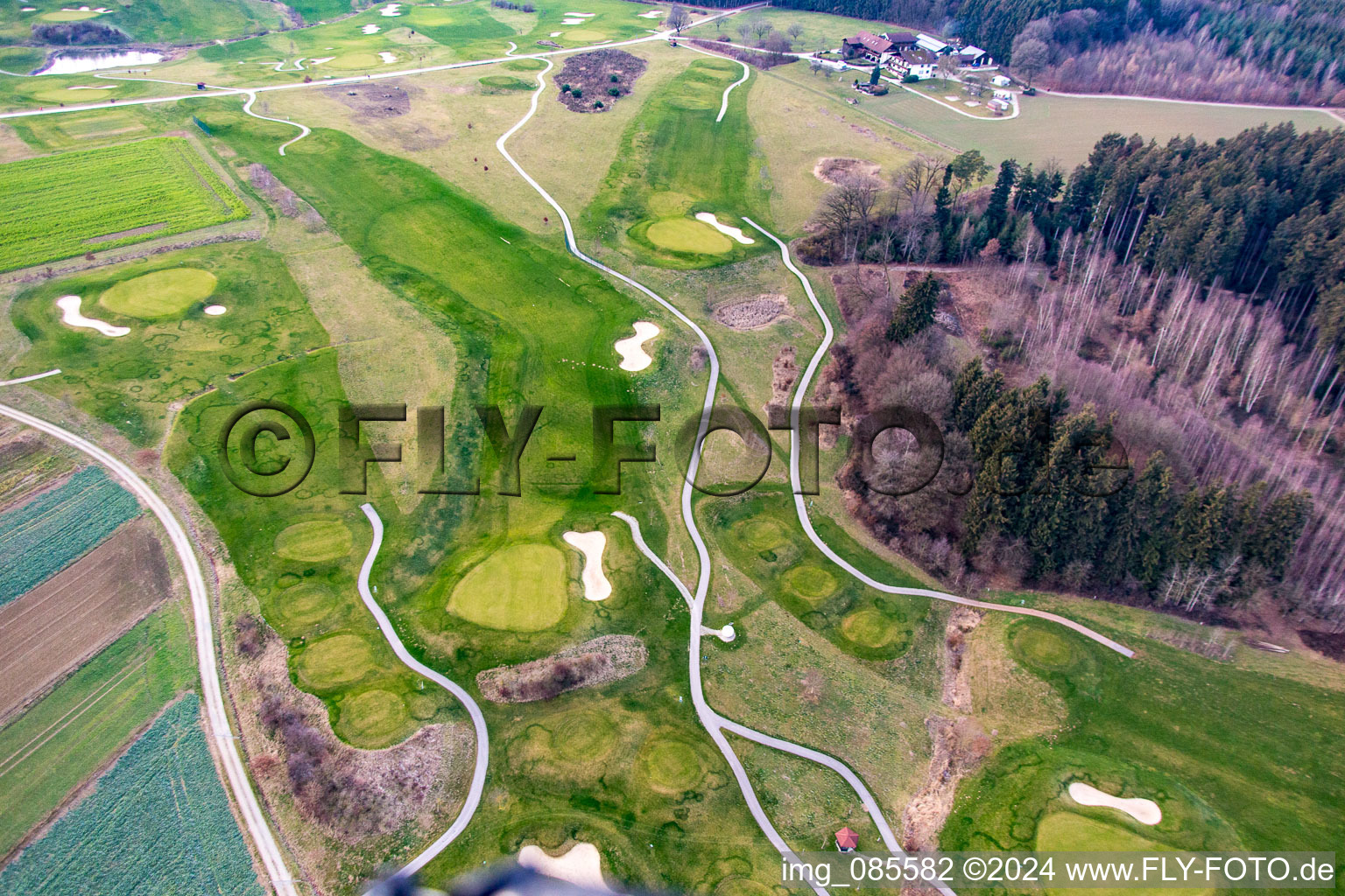 Photographie aérienne de Parcours de golf du Bella Vista Golf Club à Bad Birnbach dans le département Bavière, Allemagne