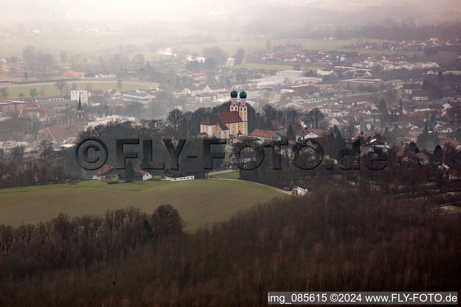 Vue aérienne de Pfarrkirchen dans le département Bavière, Allemagne