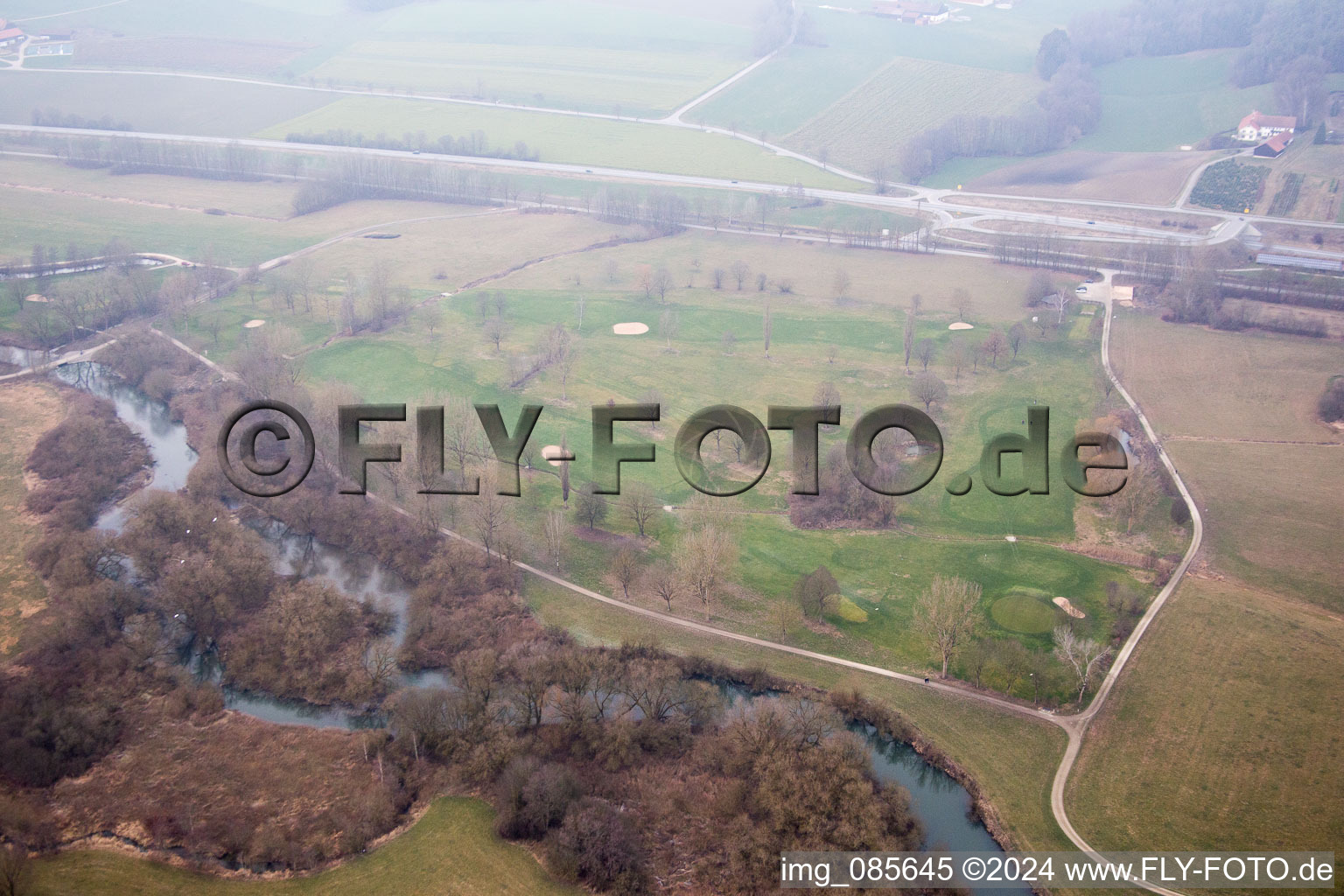 Vue aérienne de Terrain de golf à Postmünster dans le département Bavière, Allemagne