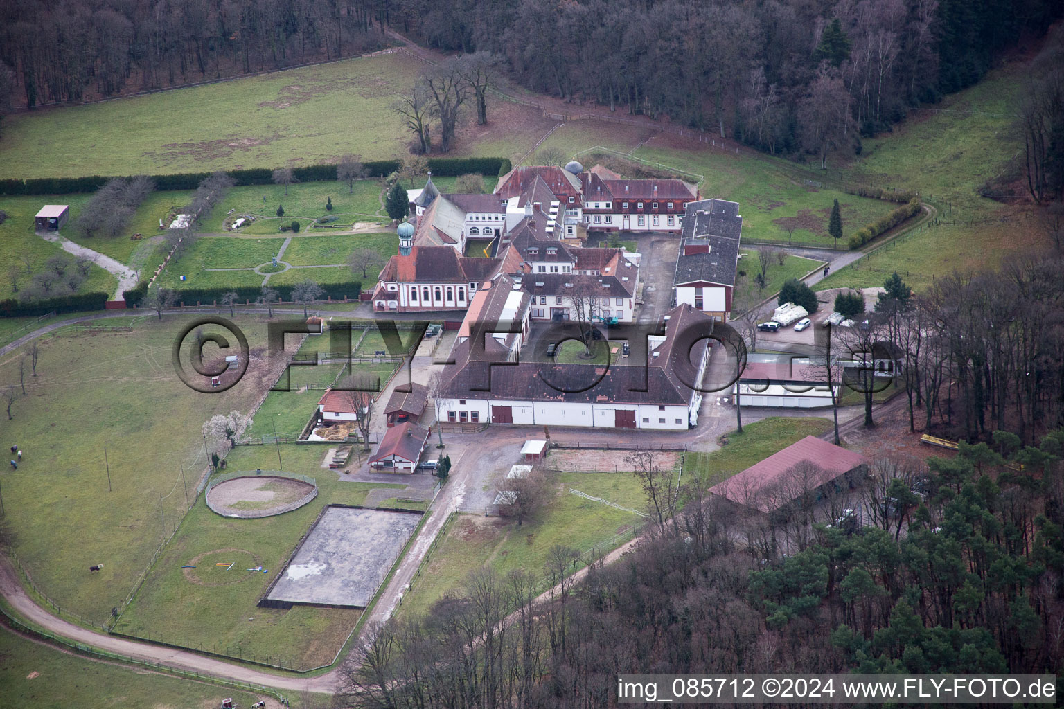 Bad Bergzabern dans le département Rhénanie-Palatinat, Allemagne vu d'un drone