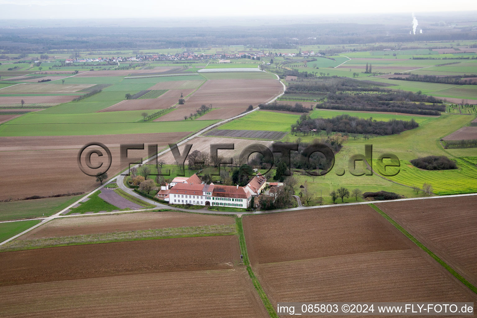 Vue aérienne de Atelier pour résidences-services Atelier pour talents cachés à but non lucratif GmbH à Haftelhof à le quartier Haftelhof in Schweighofen dans le département Rhénanie-Palatinat, Allemagne