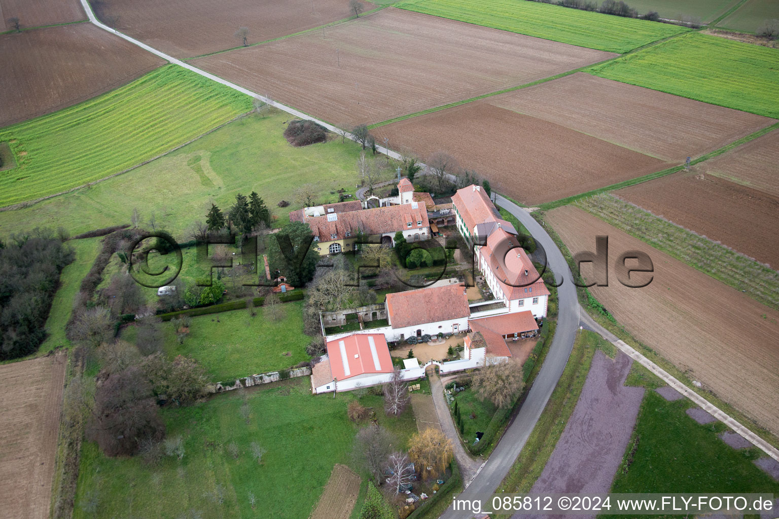 Atelier pour résidences-services Atelier pour talents cachés à but non lucratif GmbH à Haftelhof à le quartier Haftelhof in Schweighofen dans le département Rhénanie-Palatinat, Allemagne vue du ciel