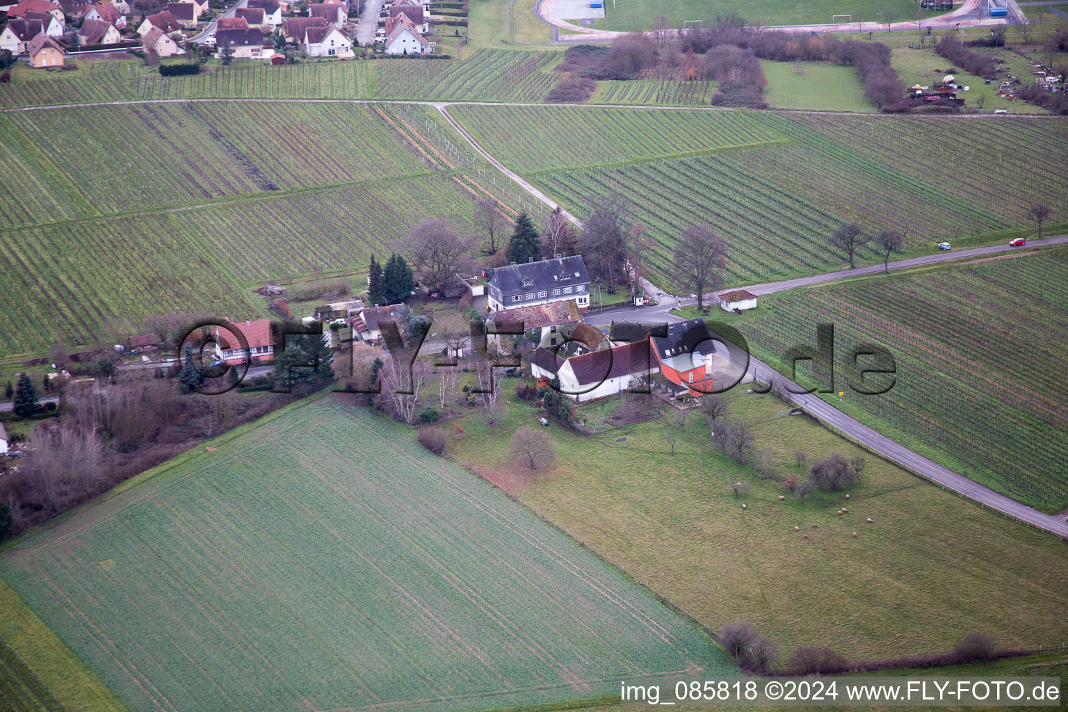 Vue aérienne de Windhof dans le département Rhénanie-Palatinat, Allemagne