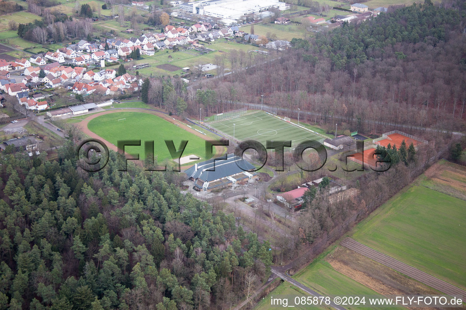 Vue oblique de Quartier Schaidt in Wörth am Rhein dans le département Rhénanie-Palatinat, Allemagne