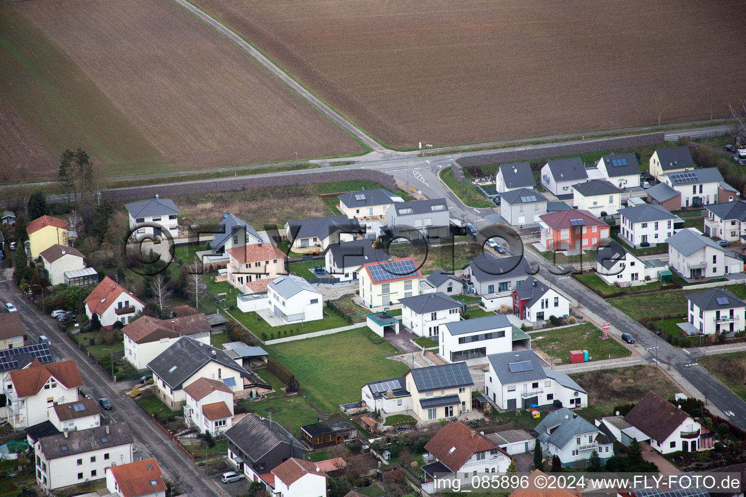 Minfeld dans le département Rhénanie-Palatinat, Allemagne vue d'en haut