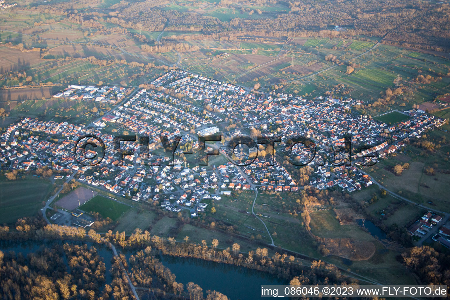 Vue aérienne de Illingen dans le département Bade-Wurtemberg, Allemagne