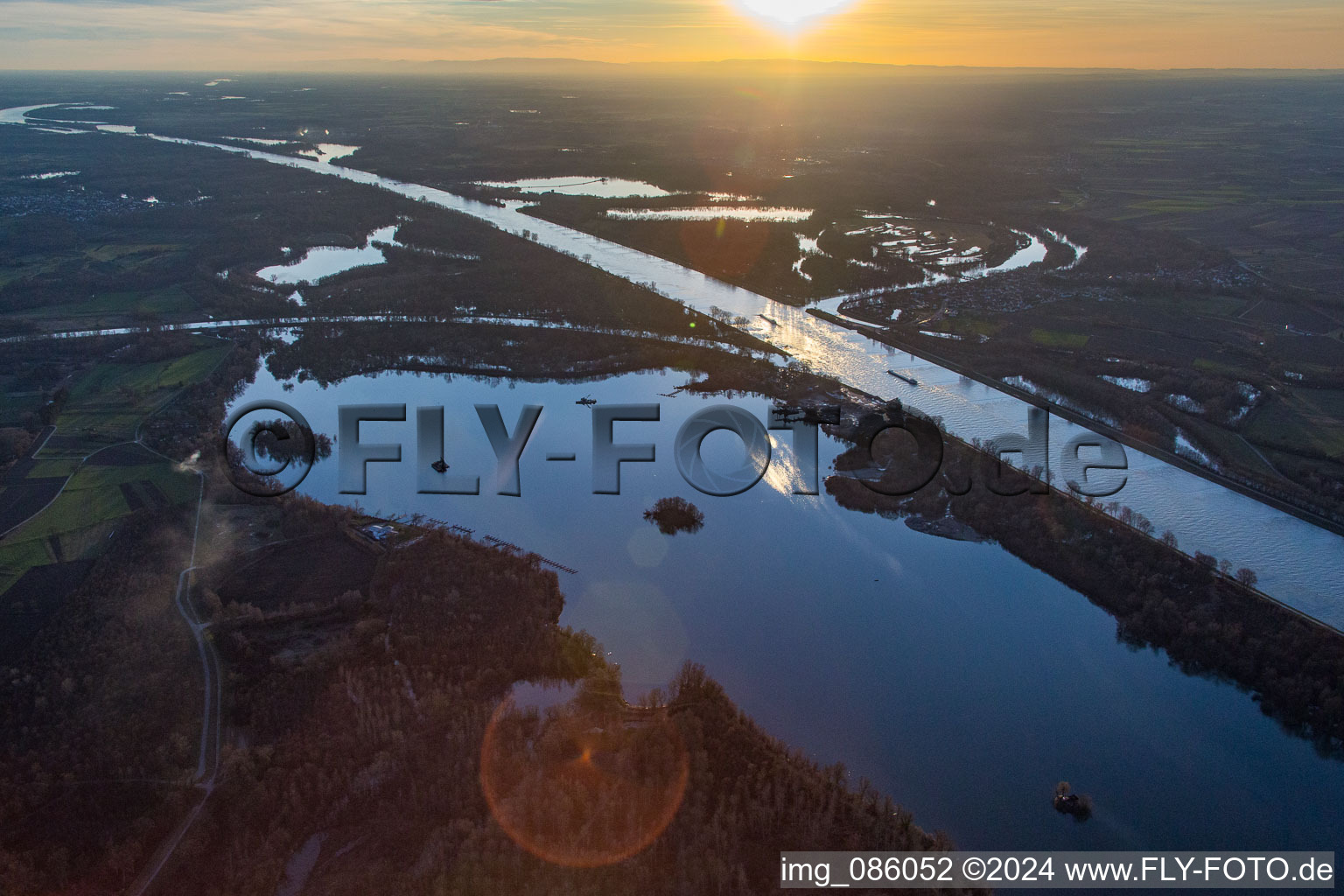 Vue aérienne de Estuaire de la Murg à Steinmauern dans le département Bade-Wurtemberg, Allemagne