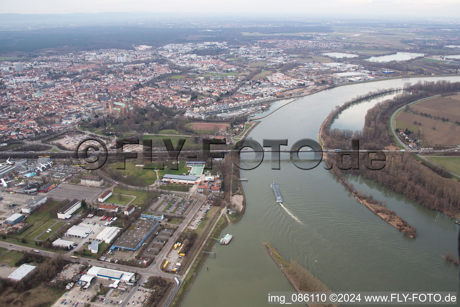 Speyer dans le département Rhénanie-Palatinat, Allemagne du point de vue du drone