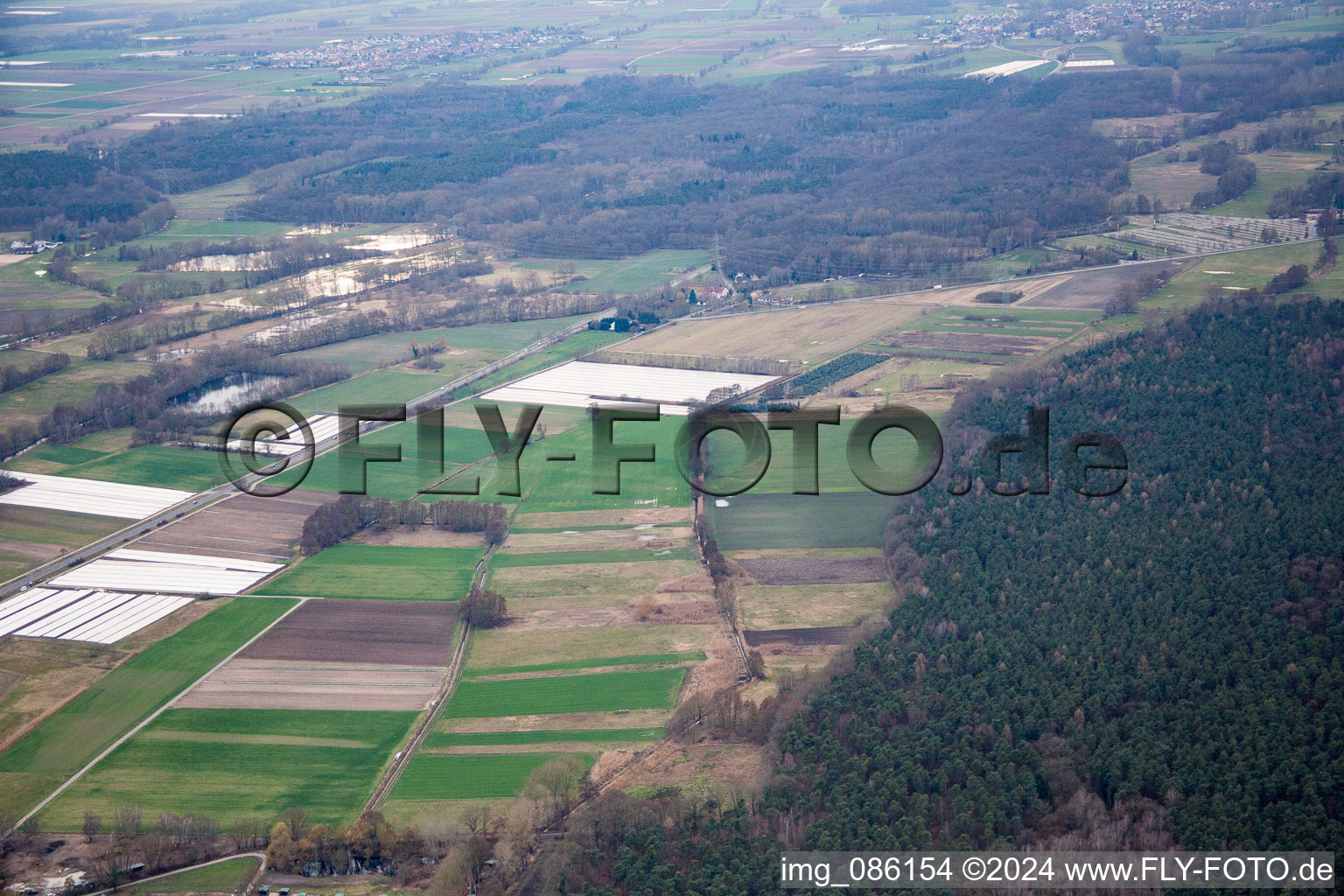 Hanhofen dans le département Rhénanie-Palatinat, Allemagne depuis l'avion