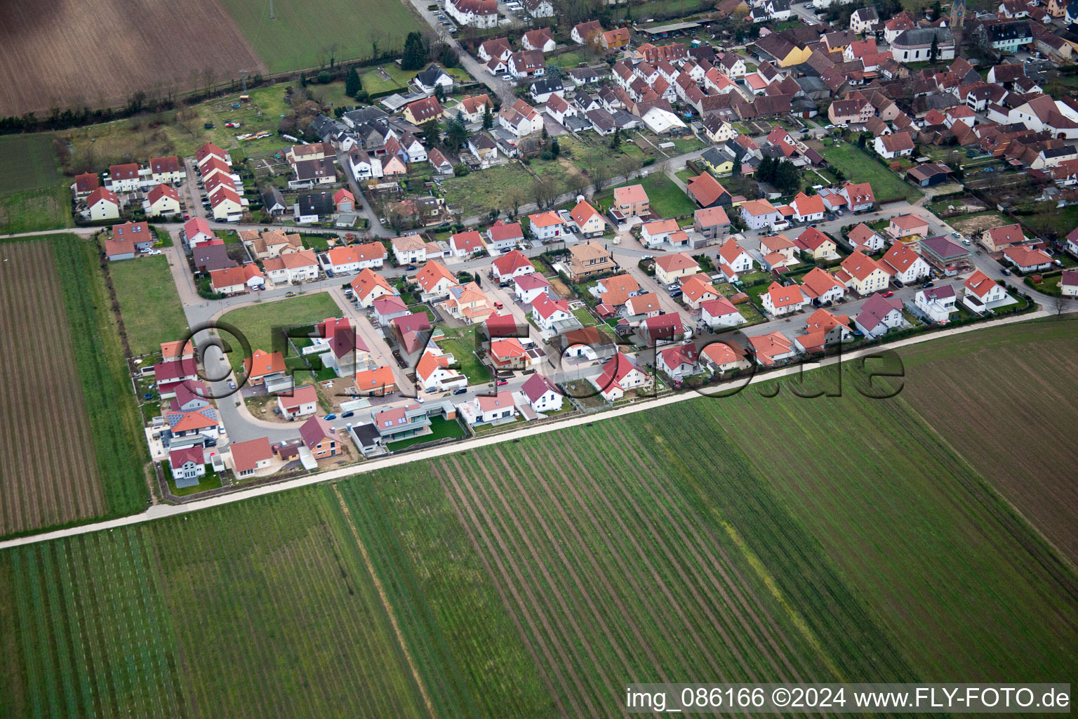 Vue oblique de Essingen dans le département Rhénanie-Palatinat, Allemagne