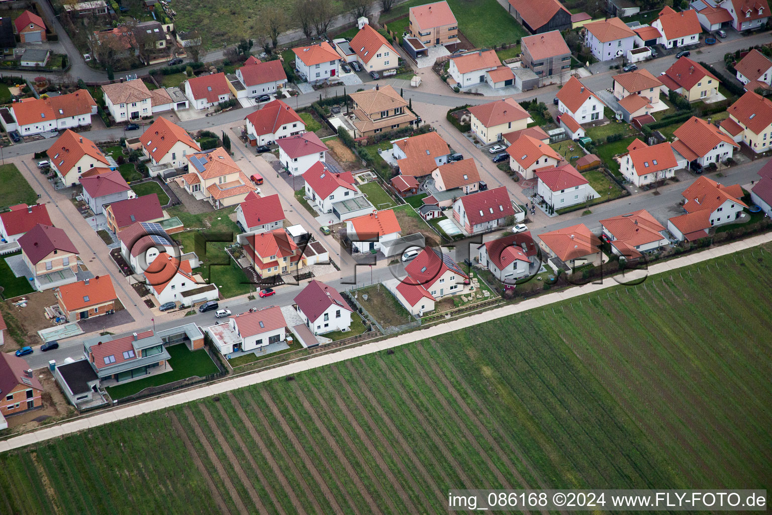 Essingen dans le département Rhénanie-Palatinat, Allemagne d'en haut