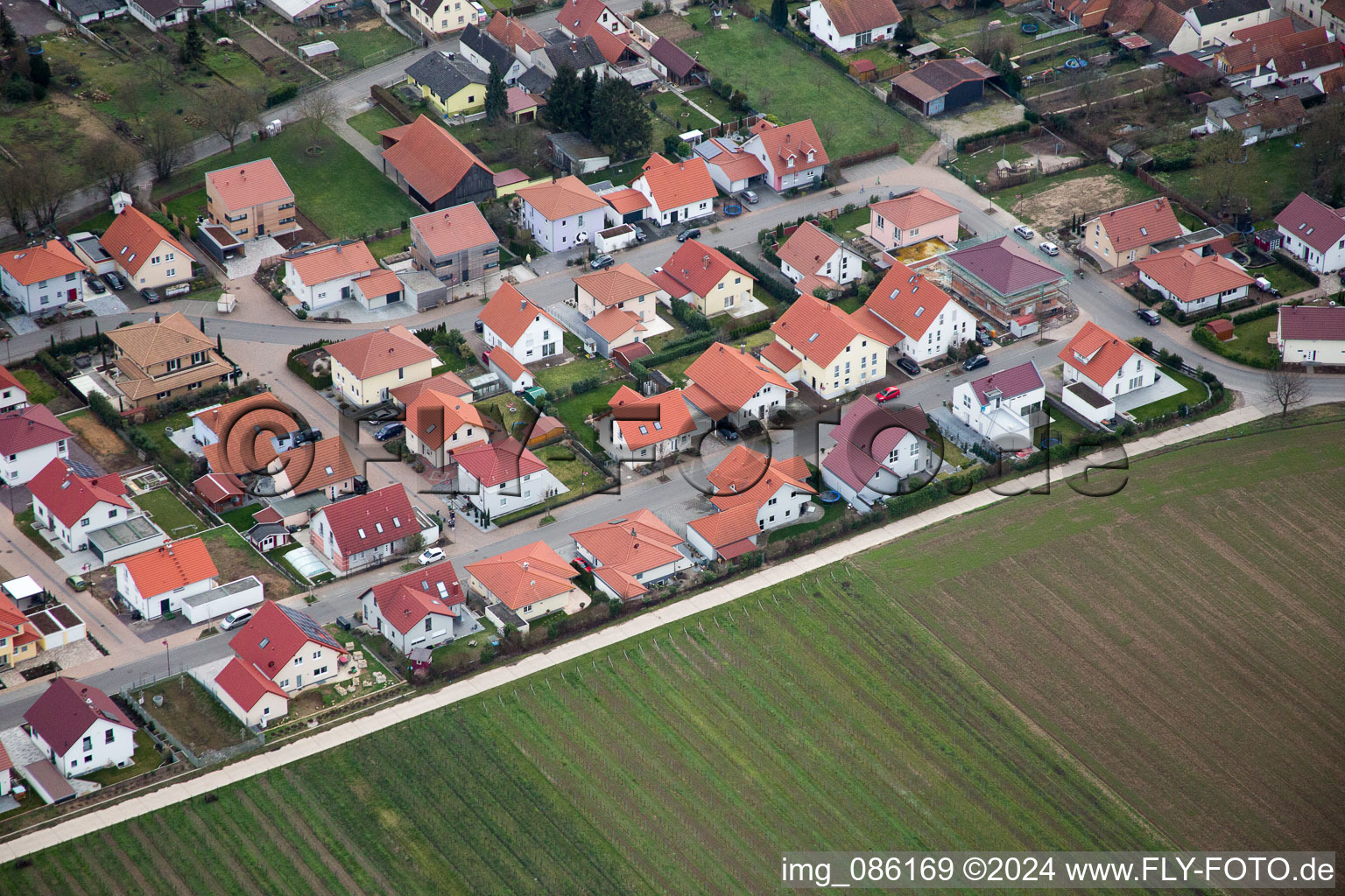 Essingen dans le département Rhénanie-Palatinat, Allemagne hors des airs