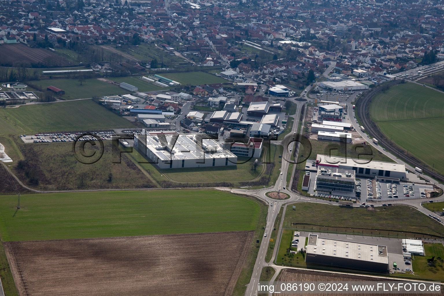 Rülzheim dans le département Rhénanie-Palatinat, Allemagne vue du ciel