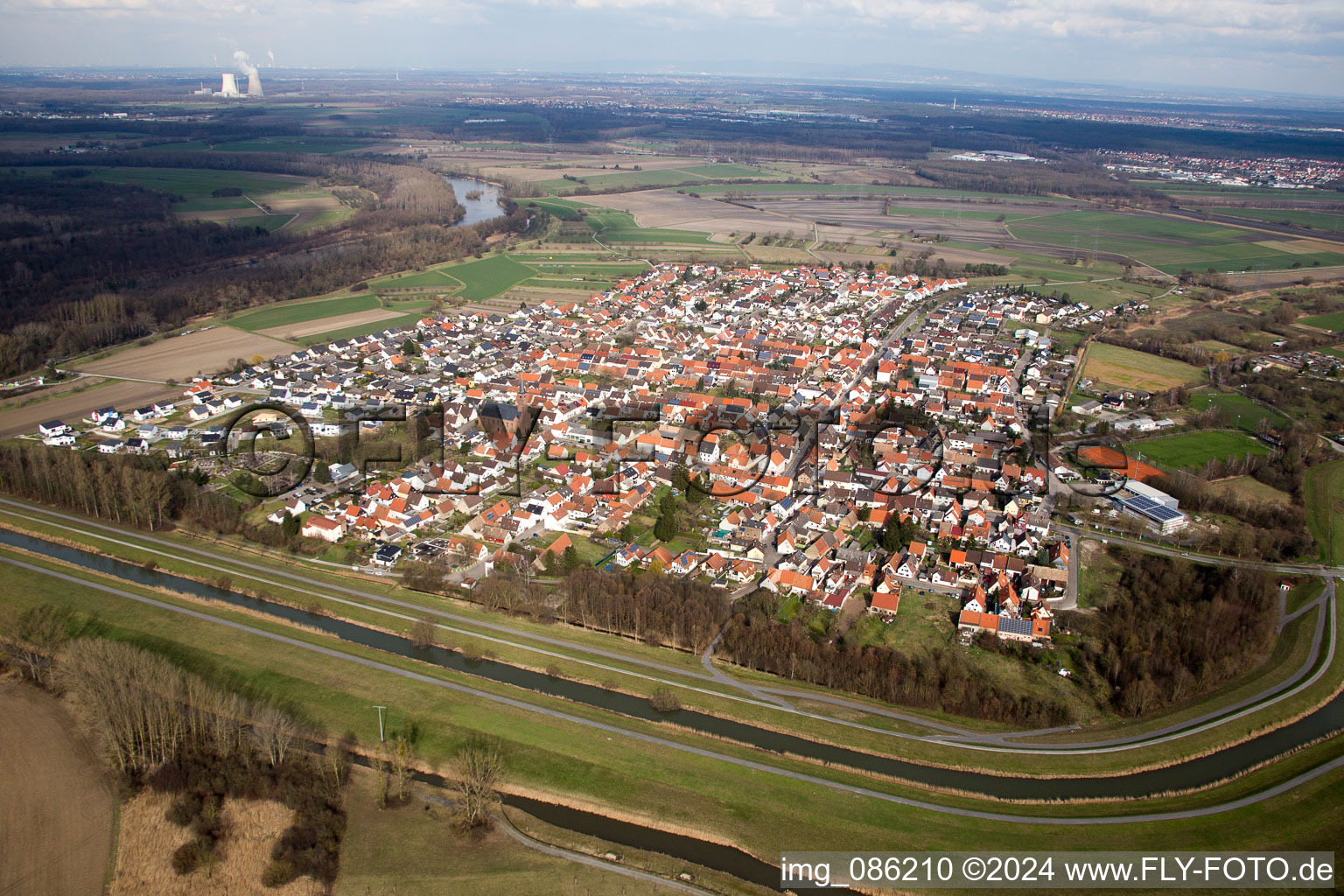 Vue oblique de Quartier Rußheim in Dettenheim dans le département Bade-Wurtemberg, Allemagne