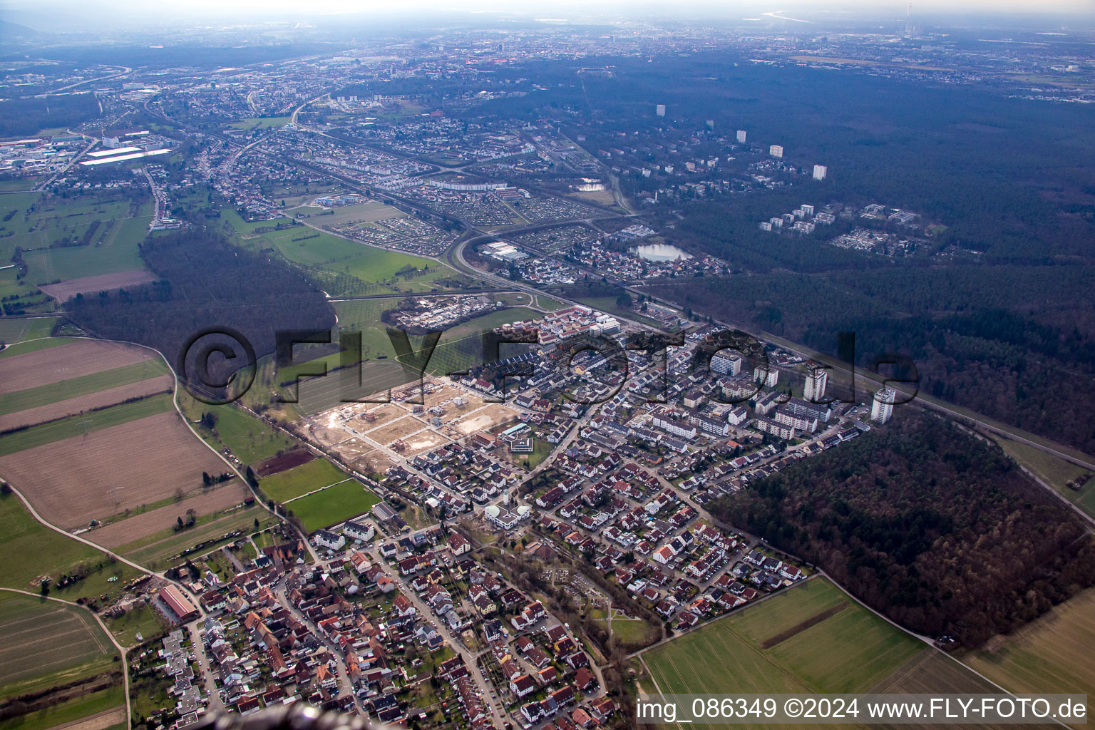 Vue aérienne de Quartier Büchig in Stutensee dans le département Bade-Wurtemberg, Allemagne