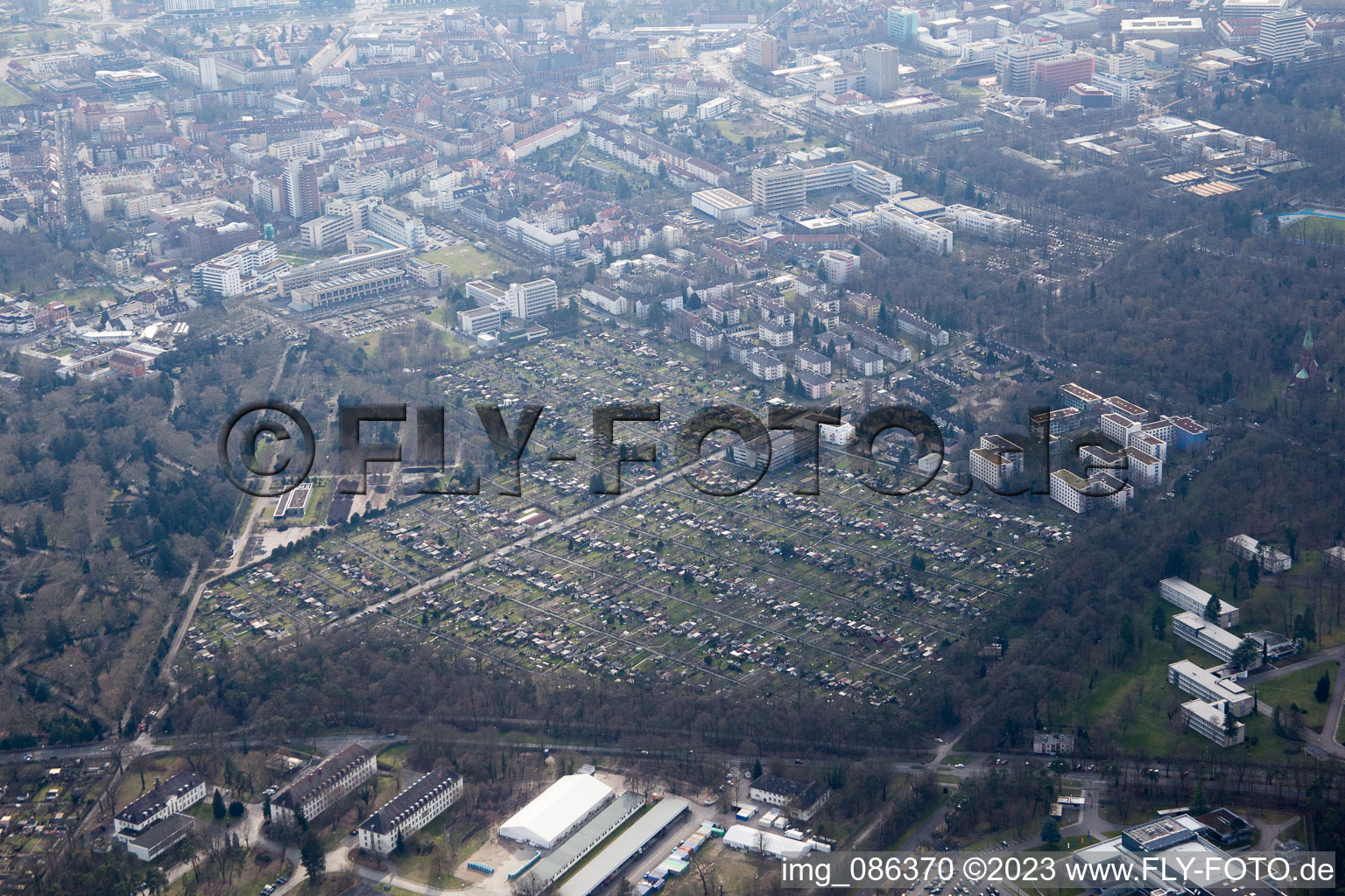 Enregistrement par drone de Quartier Oststadt in Karlsruhe dans le département Bade-Wurtemberg, Allemagne